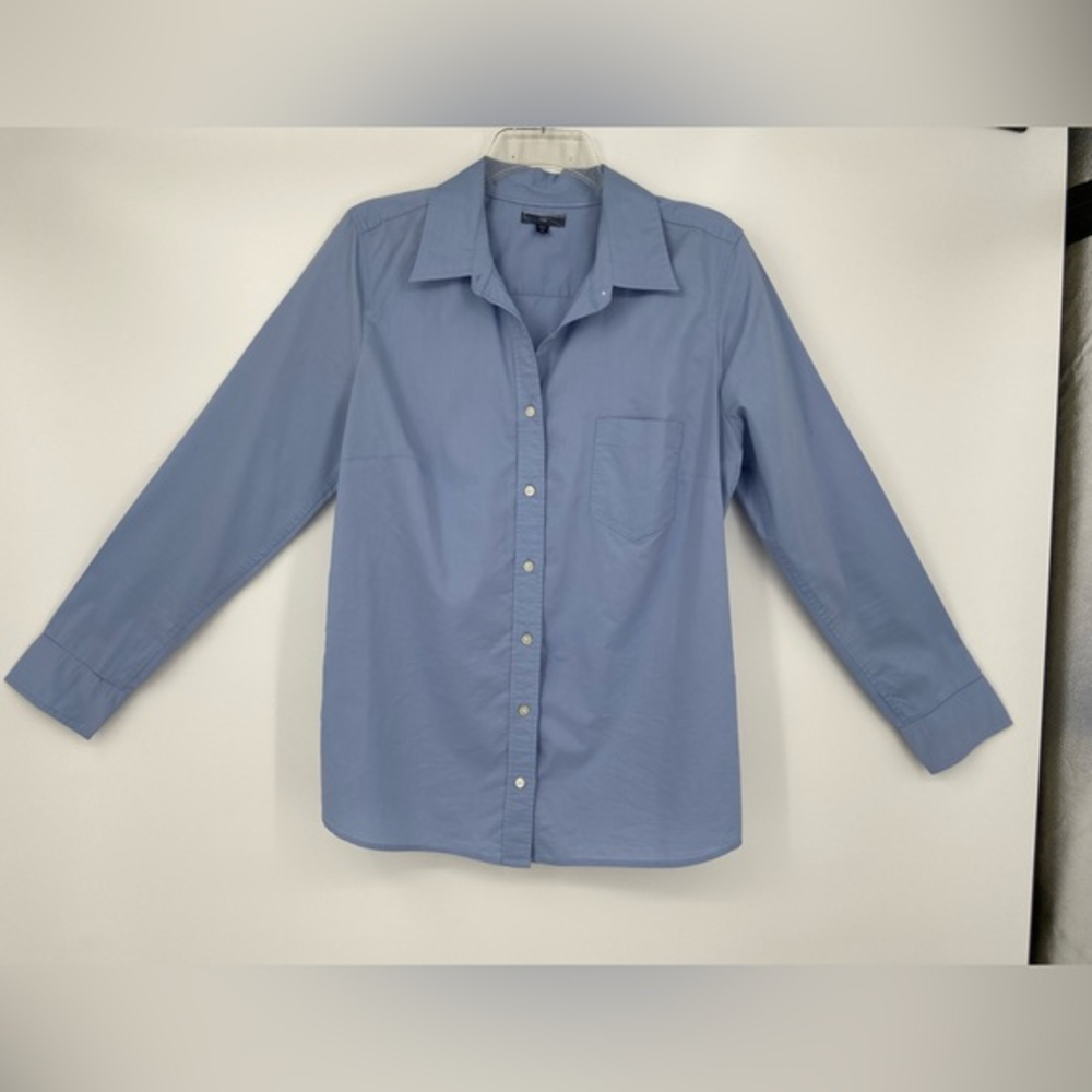 Gap Cotton Poly Button Down Blue Long Sleeve Shirt. Size Small‎